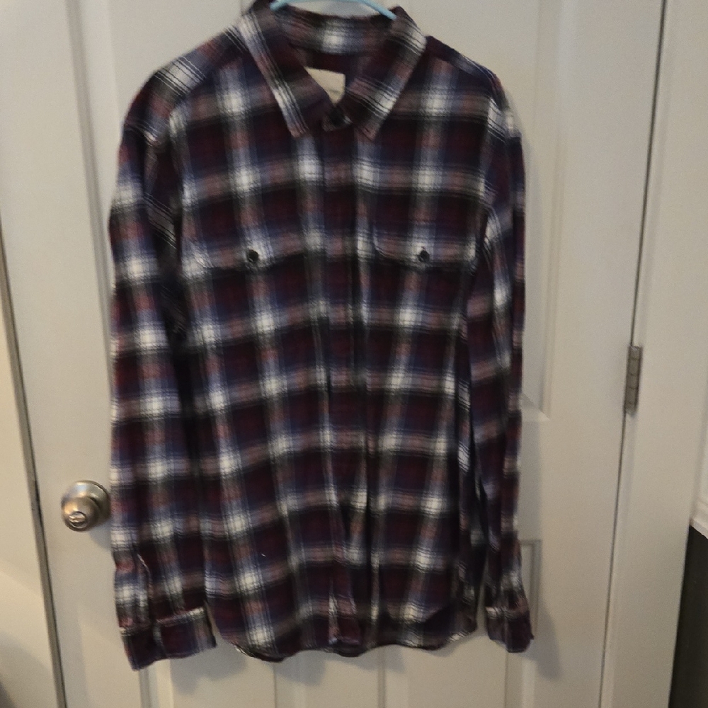 American Eagle Outfitters Men's Casual Plaid Shirt - Red, Blue, and White